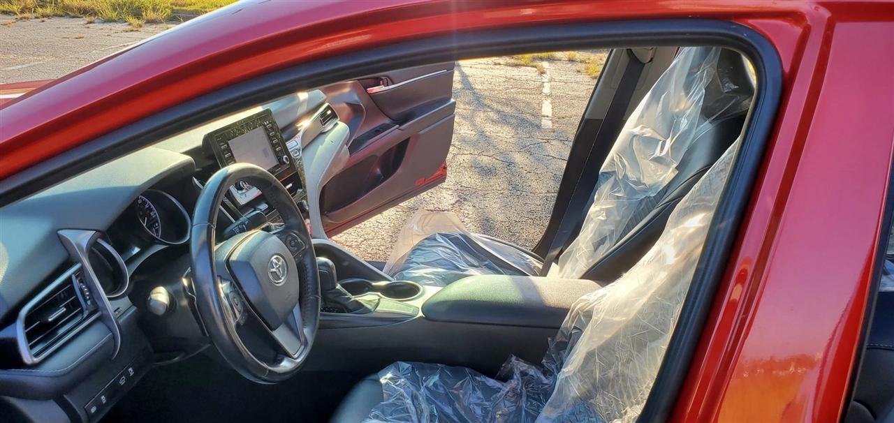 Toyota Camry SE Auto (Natl) 2021