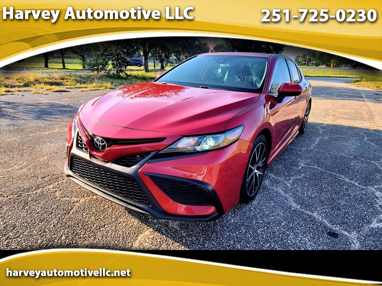 Toyota Camry SE Auto (Natl) 2021