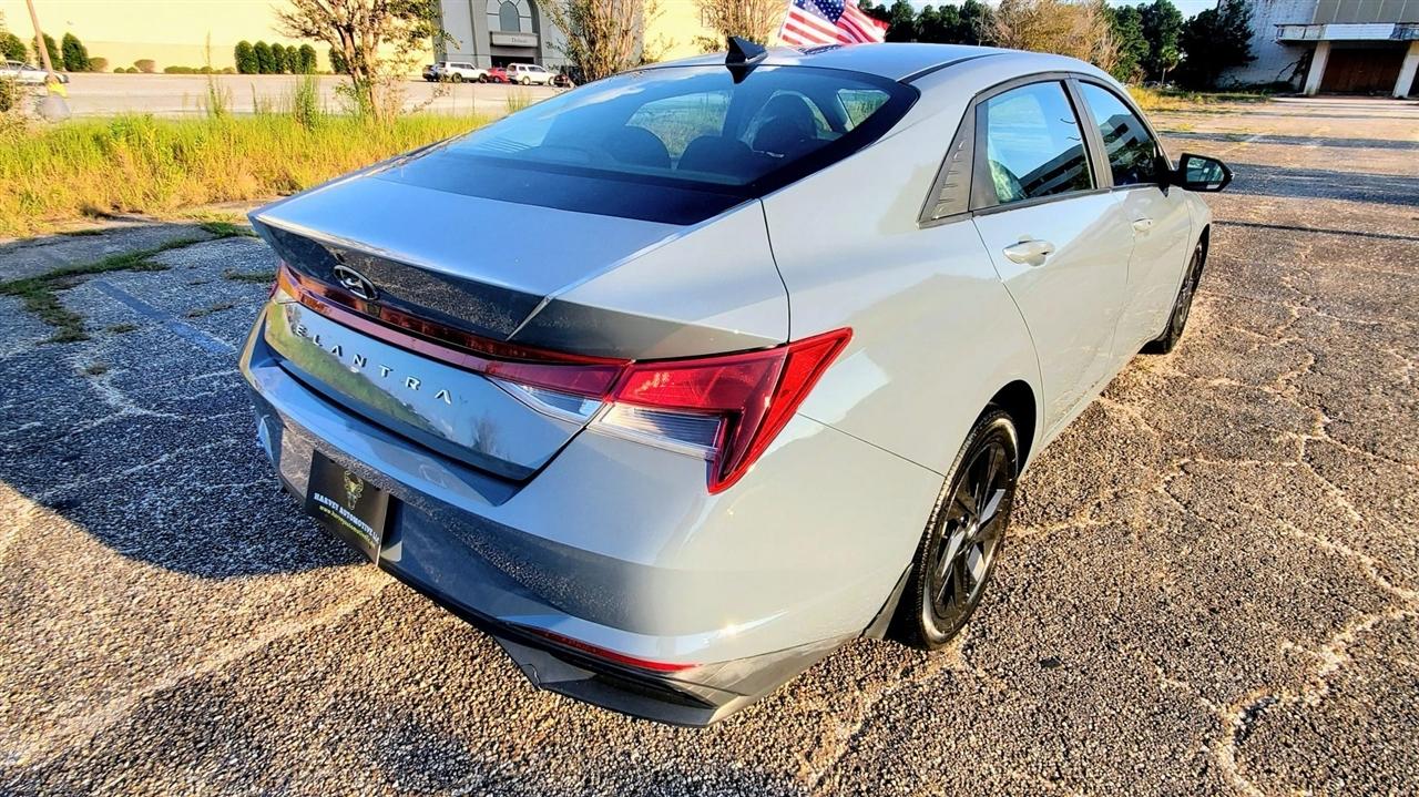 Hyundai Elantra SEL IVT 2023
