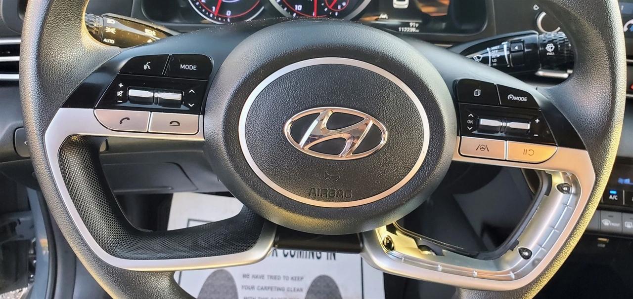 Hyundai Elantra SEL IVT 2023
