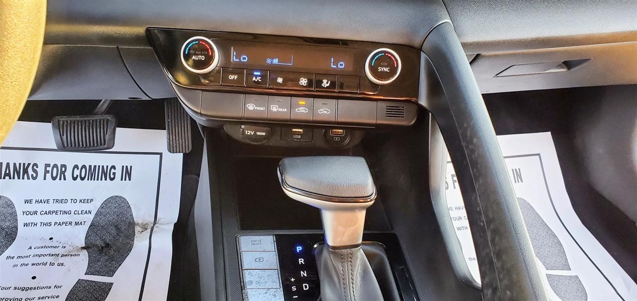Hyundai Elantra SEL IVT 2023