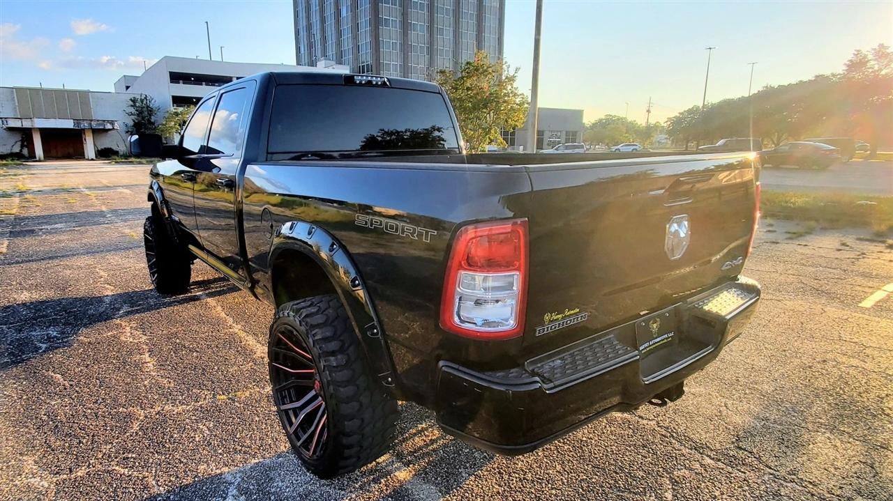 RAM 2500 Big Horn 4x4 Crew Cab 6'4" Box 2019
