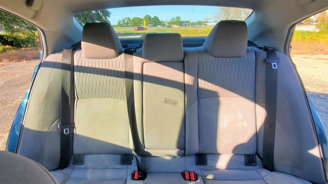 Toyota Camry XLE (Natl) 2025