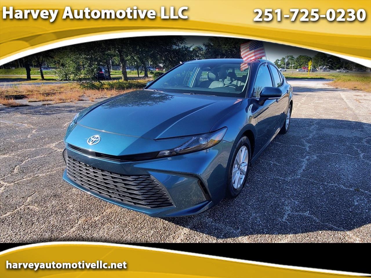 Toyota Camry XLE (Natl) 2025