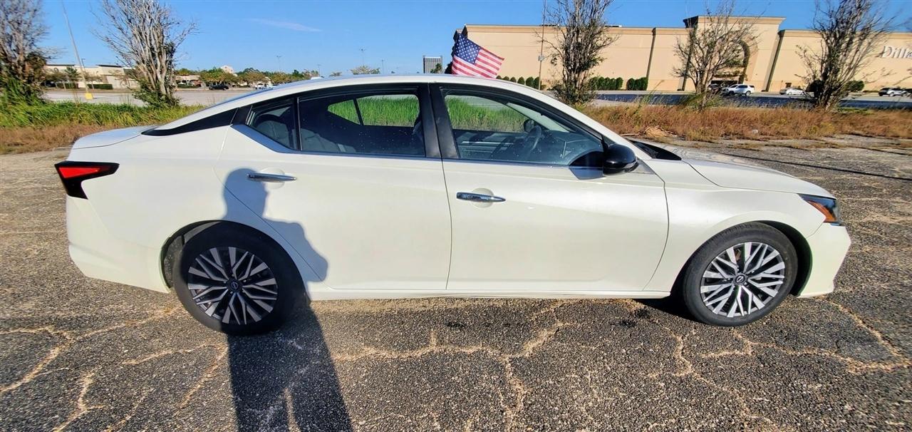 Nissan Altima 2.5 SV Sedan 2023