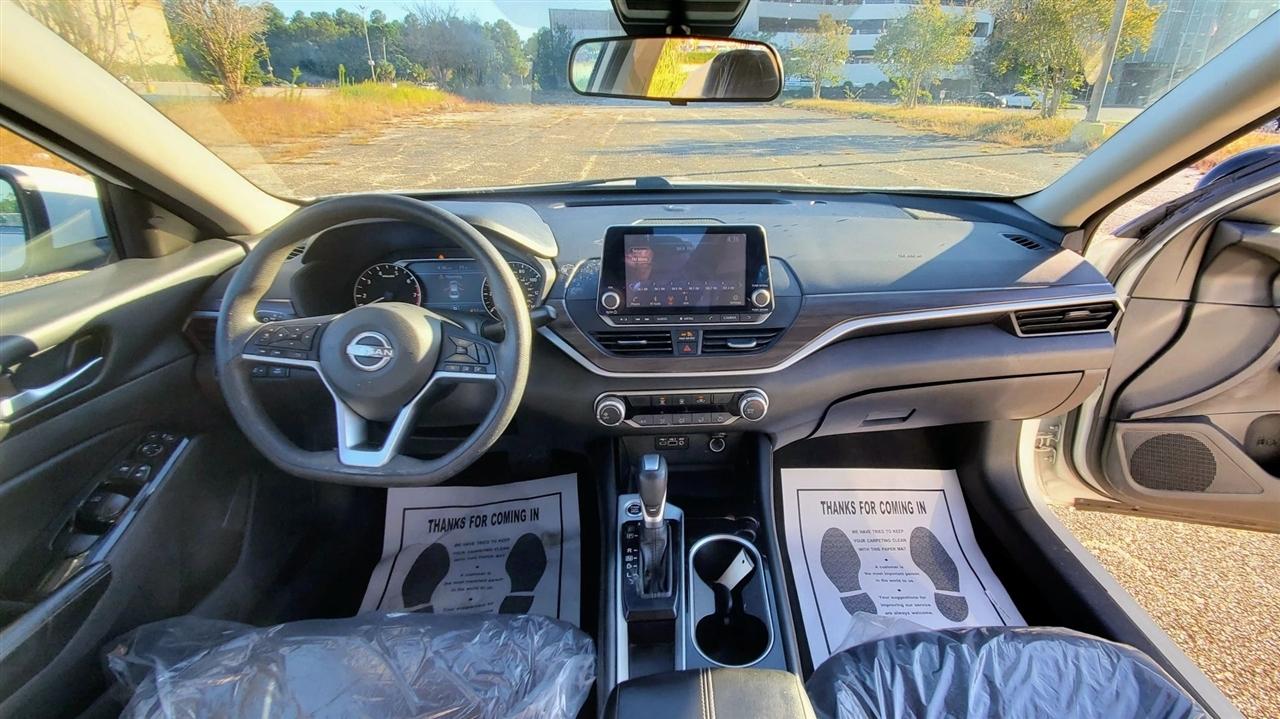 Nissan Altima 2.5 SV Sedan 2023