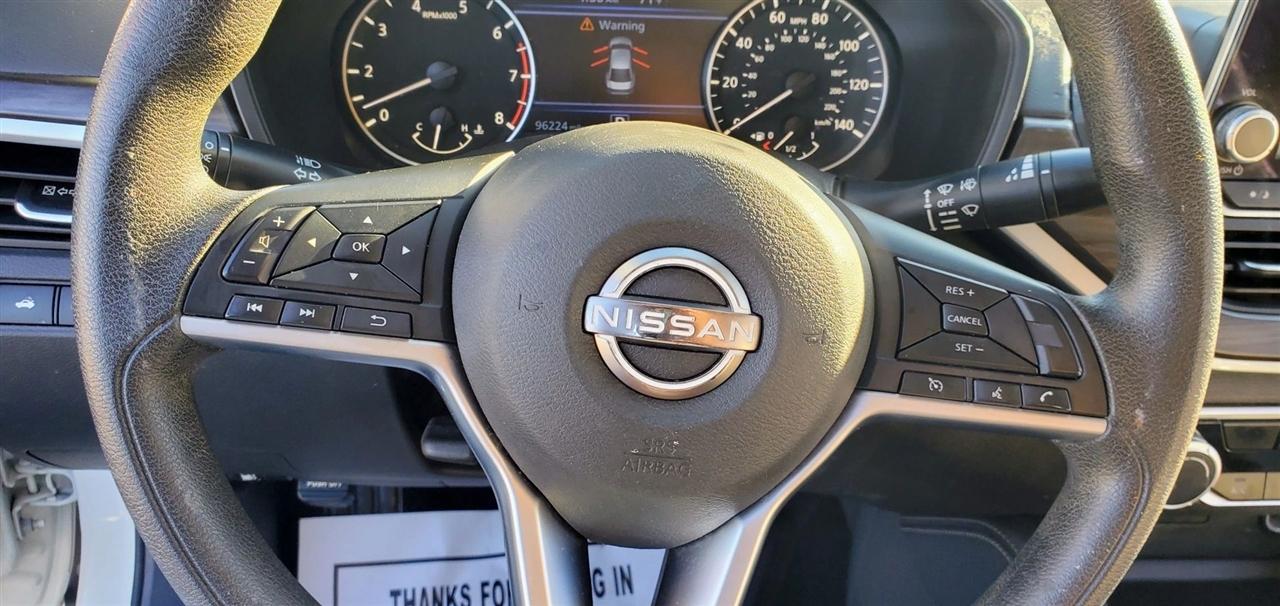 Nissan Altima 2.5 SV Sedan 2023