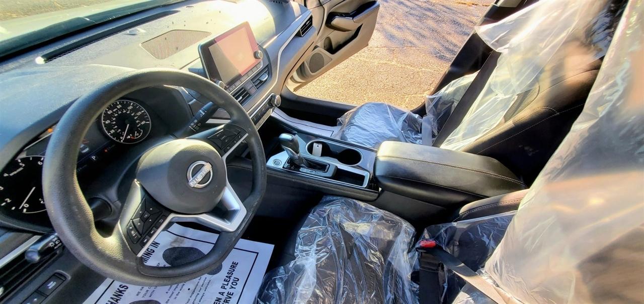 Nissan Altima 2.5 SV Sedan 2023