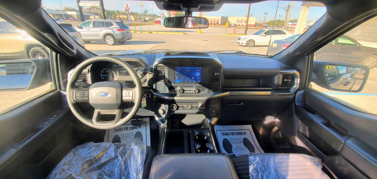 Ford F-150 Lariat SuperCrew 5.5-ft. Bed 2WD 2023