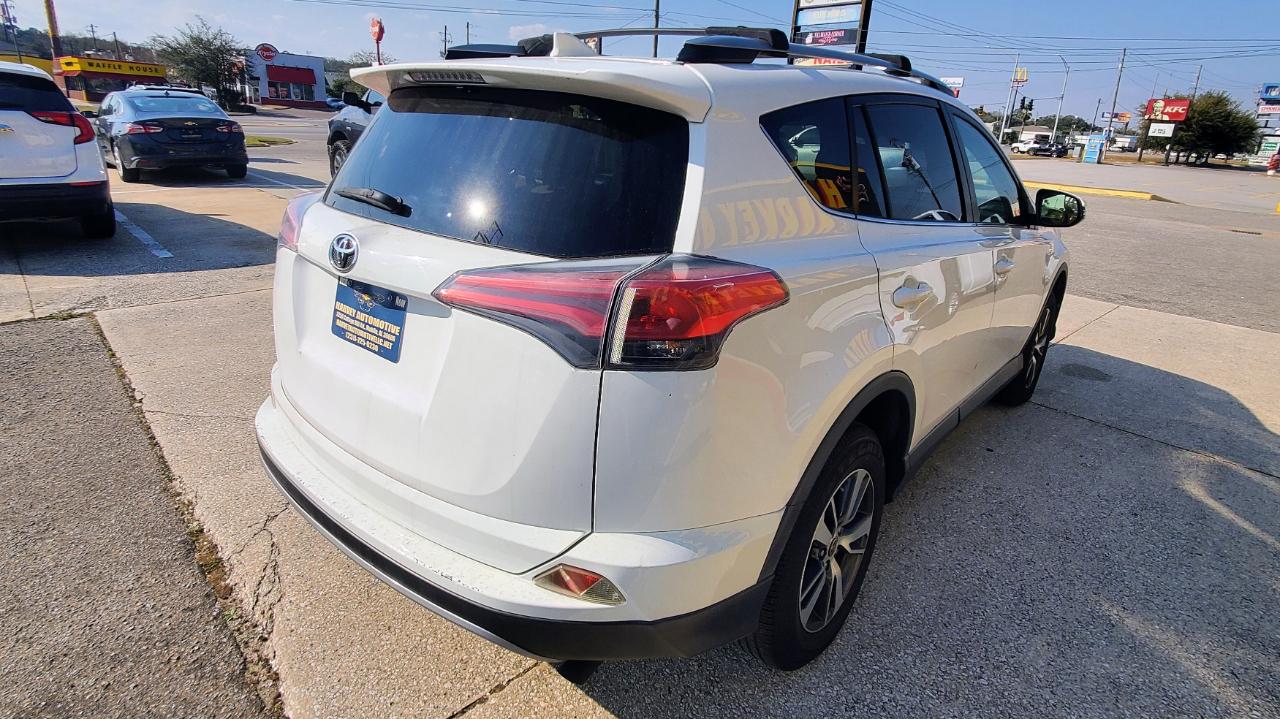 Toyota RAV4 XLE FWD 2017