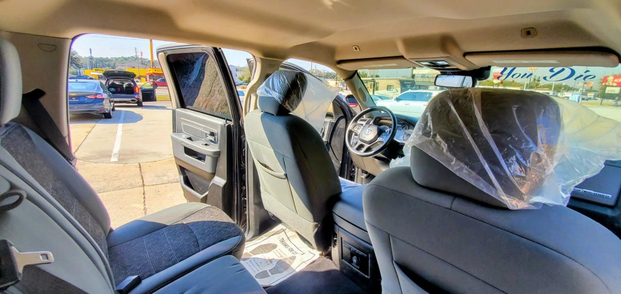 RAM 1500 Classic Tradesman Crew Cab SWB 4WD 2019