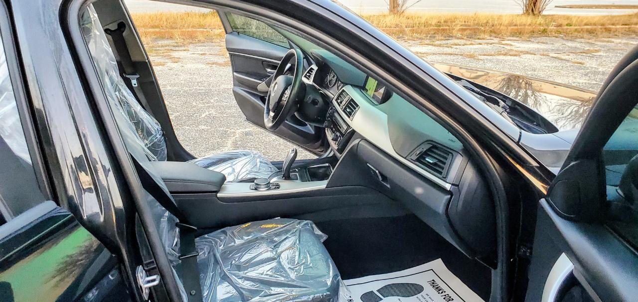 BMW 3-Series 320i Sedan 2018