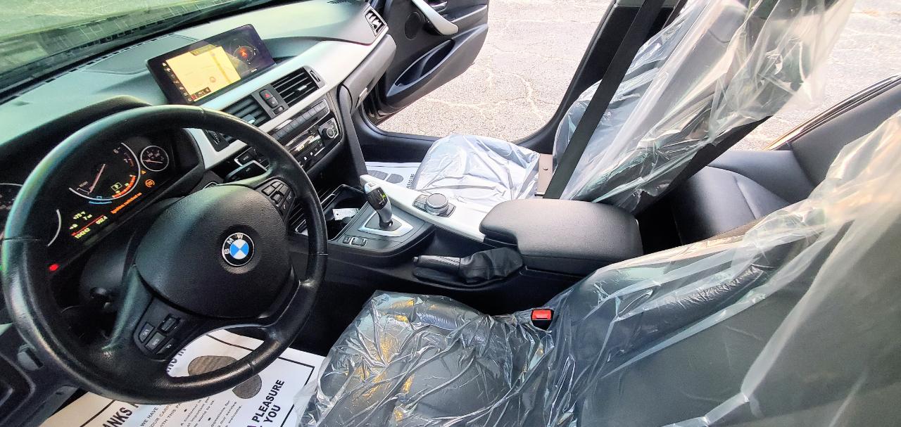 BMW 3-Series 320i Sedan 2018