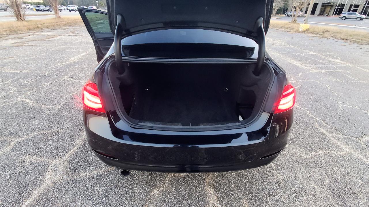 BMW 3-Series 320i Sedan 2018