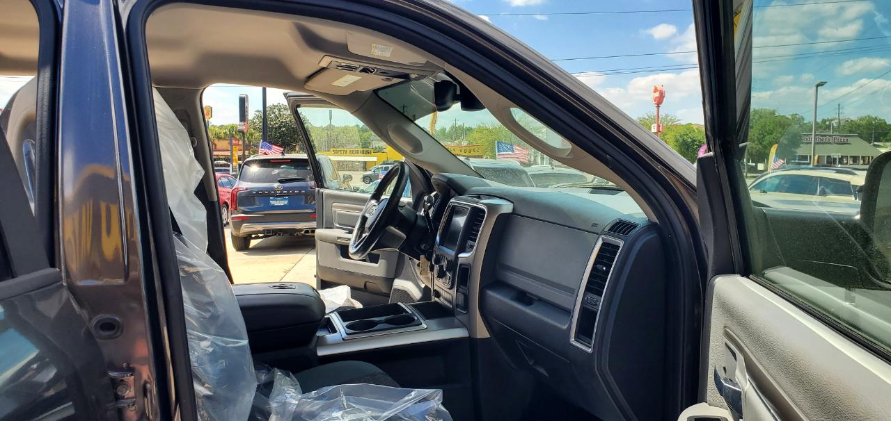 RAM 2500 SLT Crew Cab SWB 4WD 2015