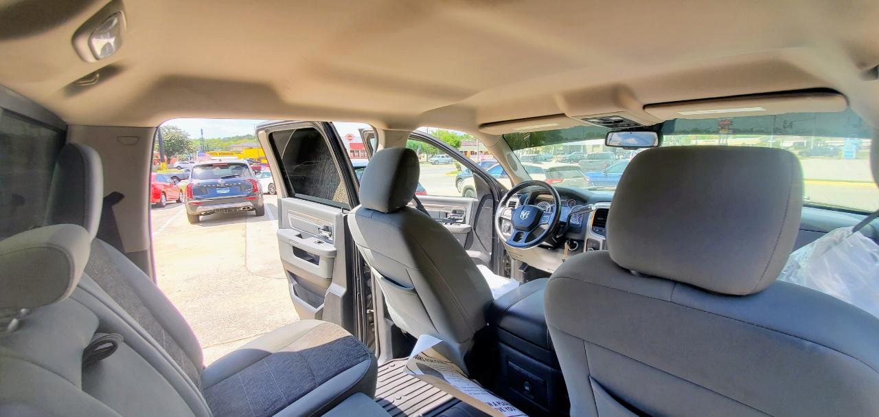 RAM 2500 SLT Crew Cab SWB 4WD 2015