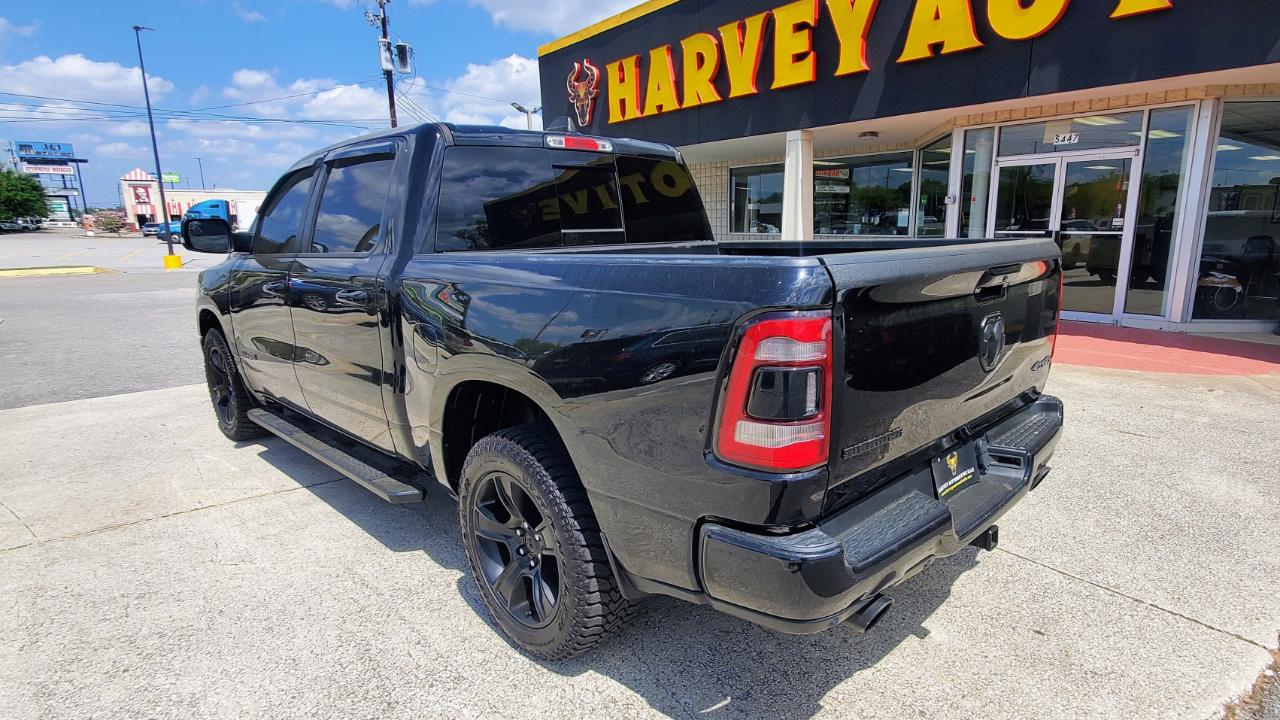 RAM 1500 Big Horn Crew Cab SWB 4WD 2020