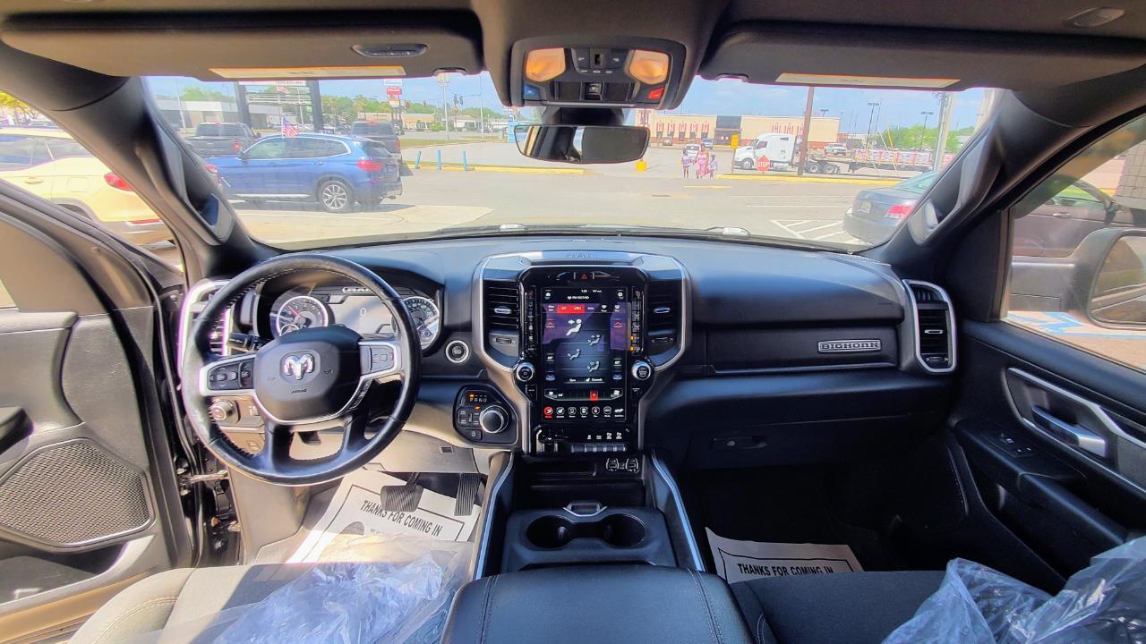 RAM 1500 Big Horn Crew Cab SWB 4WD 2020