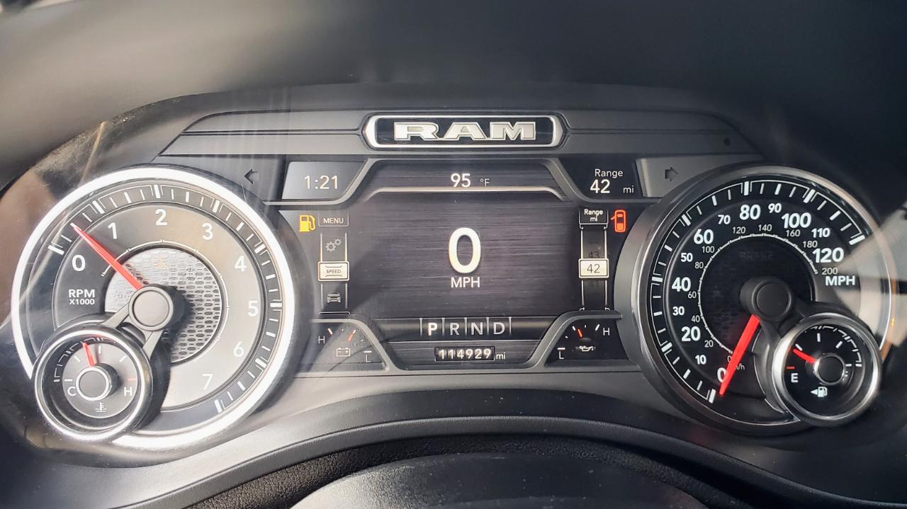 RAM 1500 Big Horn Crew Cab SWB 4WD 2020