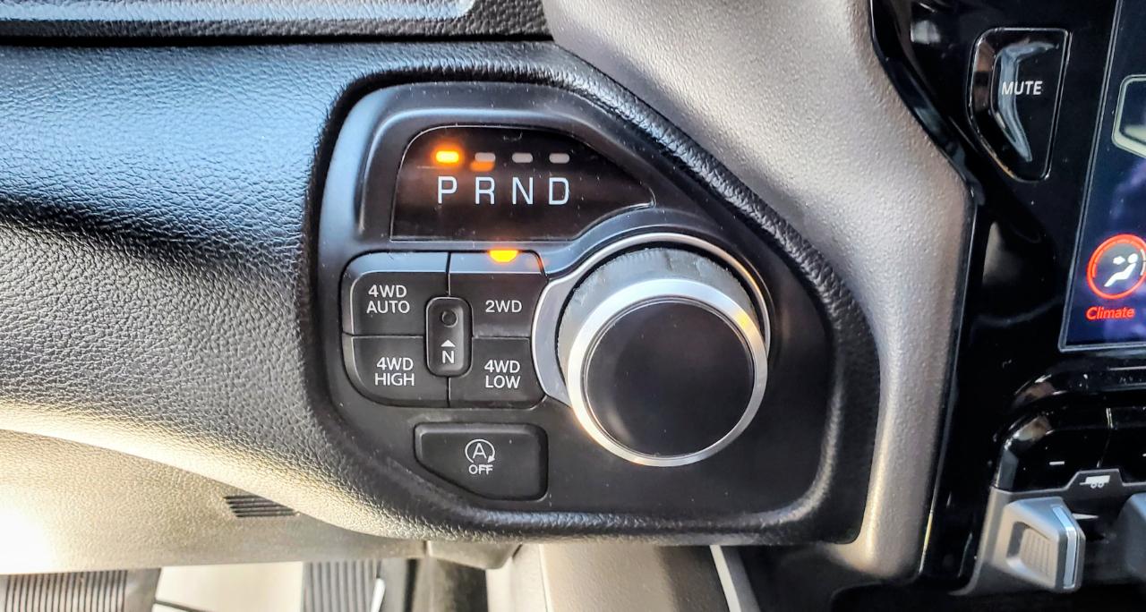 RAM 1500 Big Horn Crew Cab SWB 4WD 2020