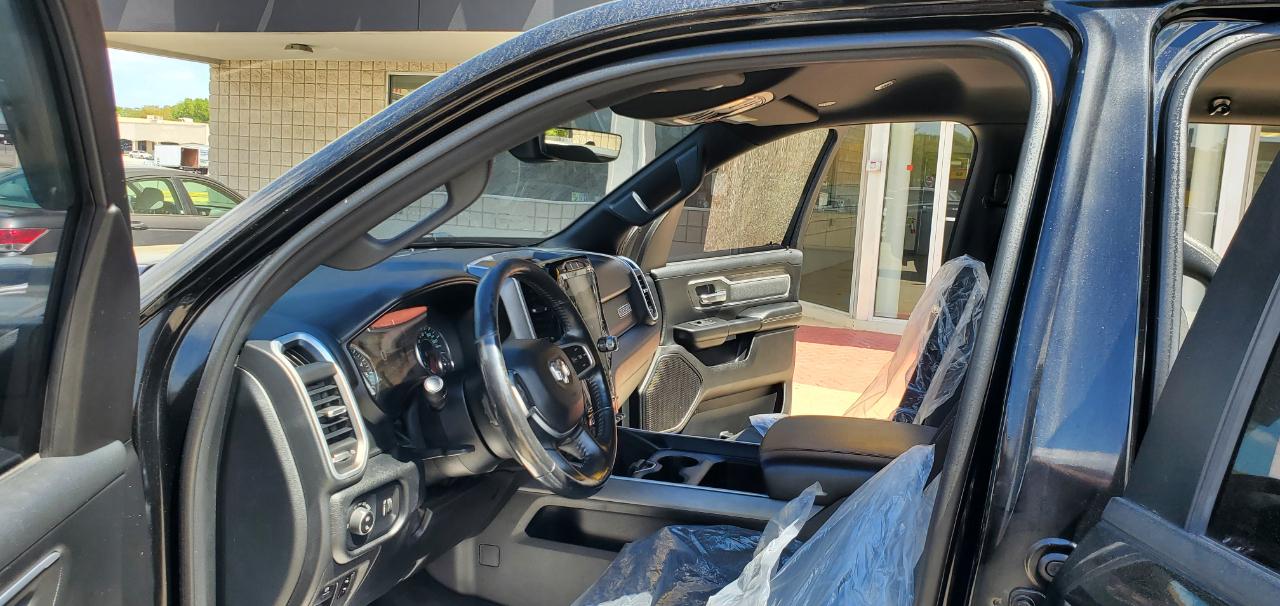 RAM 1500 Big Horn Crew Cab SWB 4WD 2020