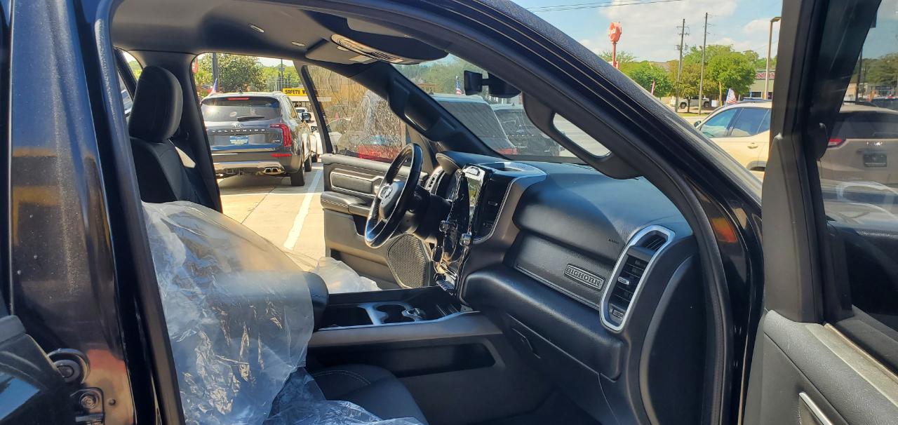 RAM 1500 Big Horn Crew Cab SWB 4WD 2020