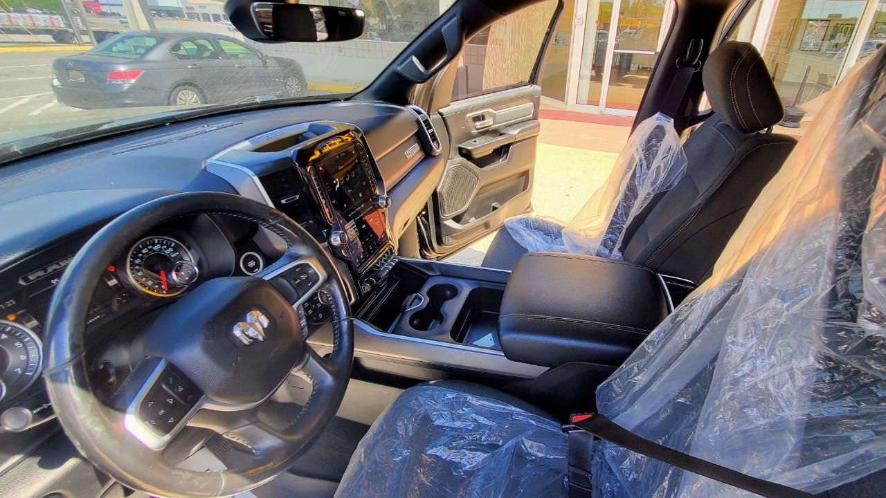 RAM 1500 Big Horn Crew Cab SWB 4WD 2020