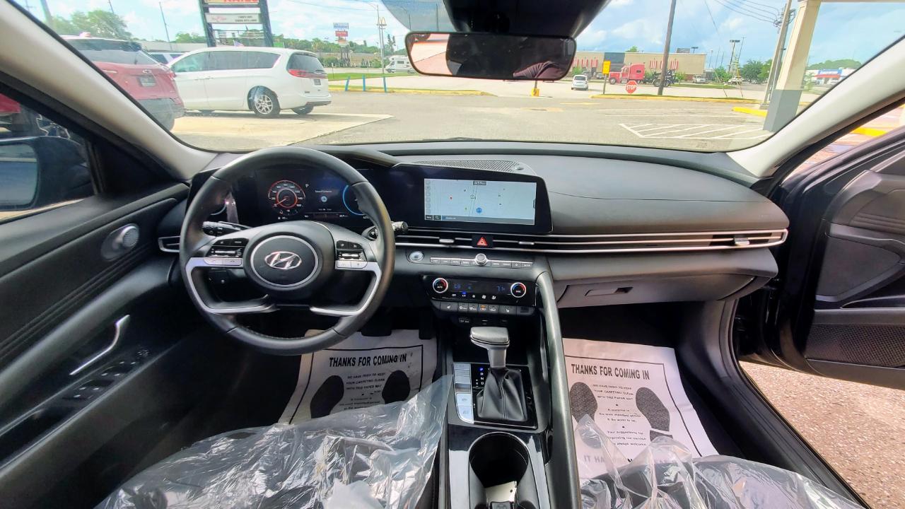 Hyundai Elantra SEL IVT 2023