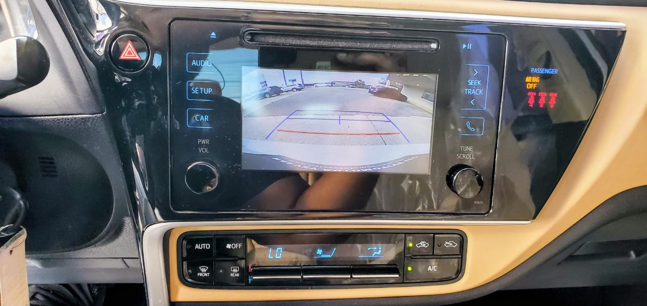 Toyota Corolla XLE CVT (Natl) 2019