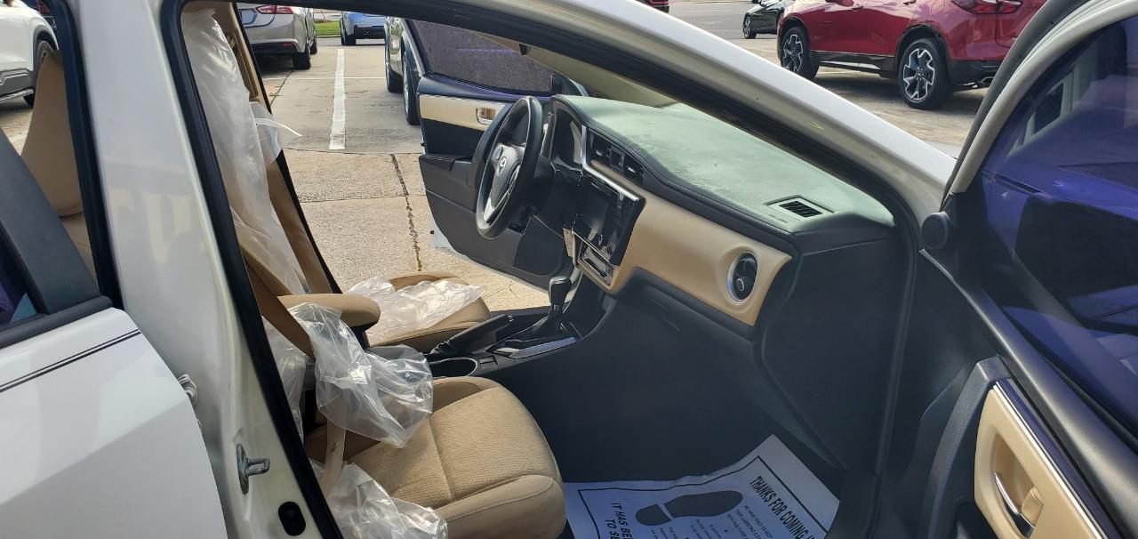 Toyota Corolla XLE CVT (Natl) 2019