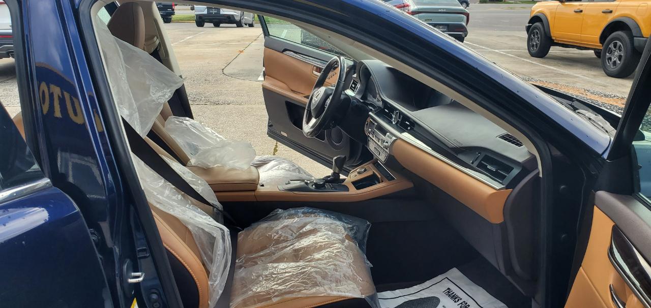 Lexus ES ES 350 FWD 2018