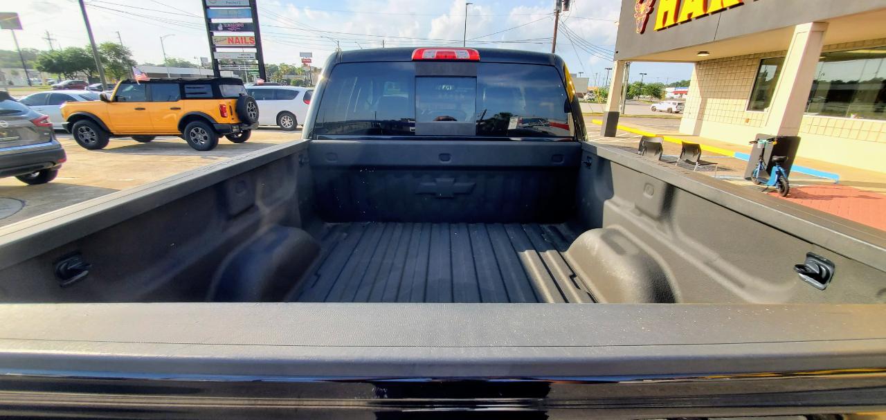 Chevrolet Silverado 1500 4WD Crew Cab 143.5" High Country 2018