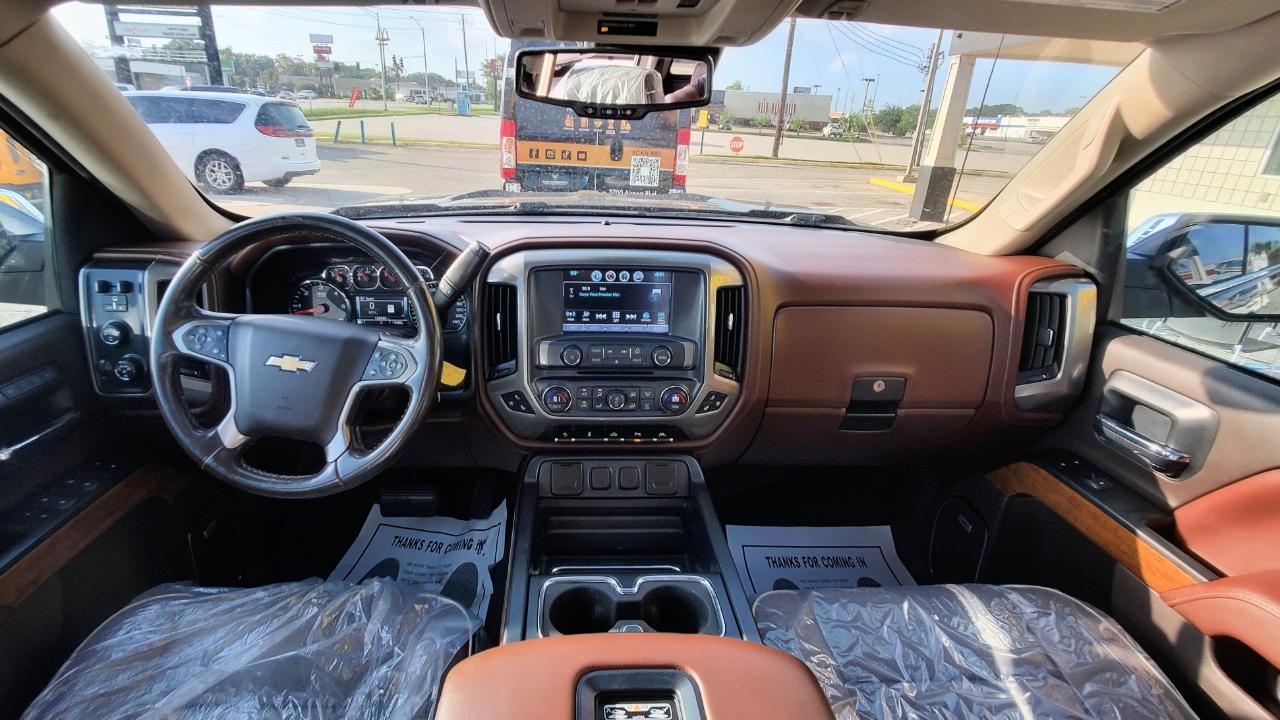 Chevrolet Silverado 1500 4WD Crew Cab 143.5" High Country 2018
