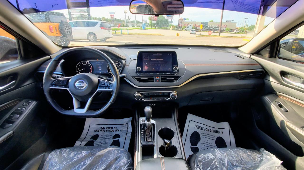 Nissan Altima 2.5 SR Sedan 2019