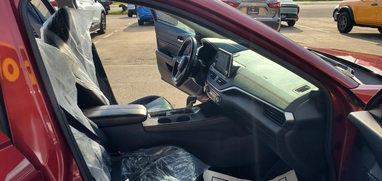 Nissan Altima 2.5 SR Sedan 2019