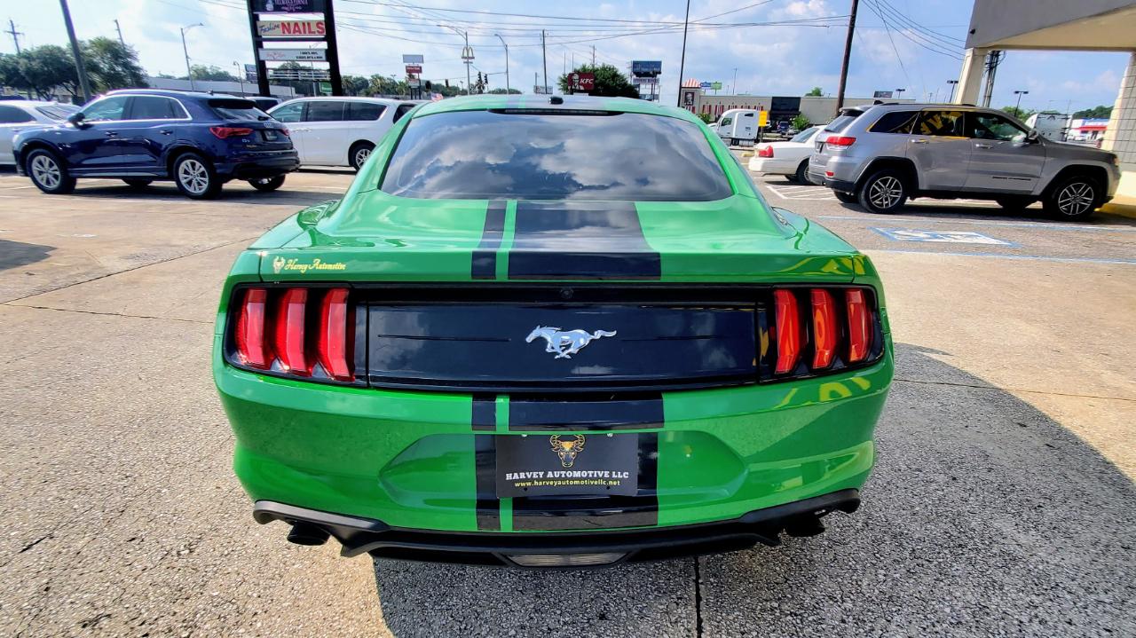 Ford Mustang EcoBoost Fastback 2019
