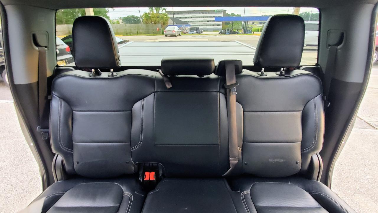 Chevrolet Silverado 1500 2WD Crew Cab 147" LT 2021