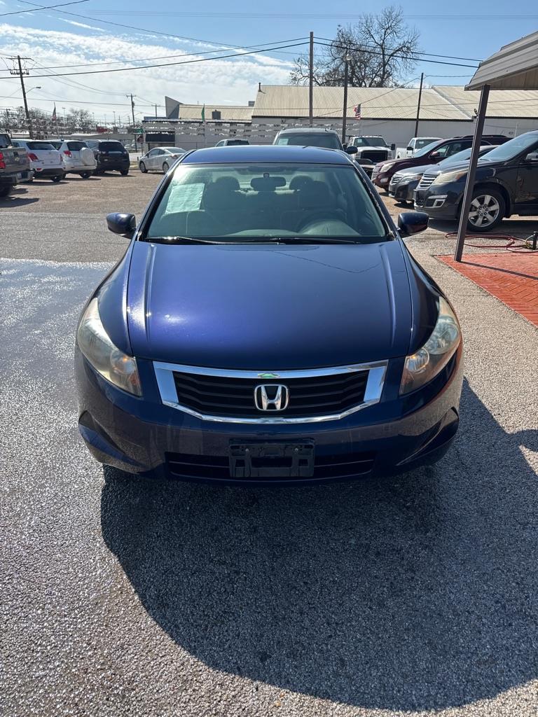 Honda Accord LX sedan AT 2010