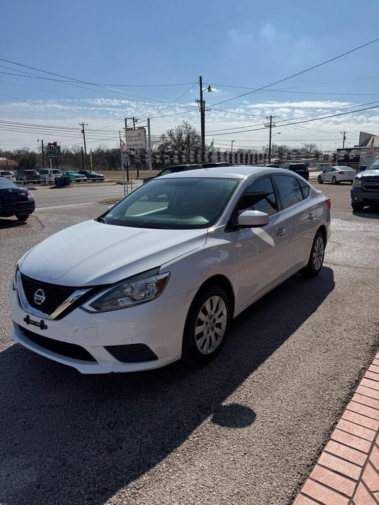 Nissan Versa 1.6 S 5M 2019