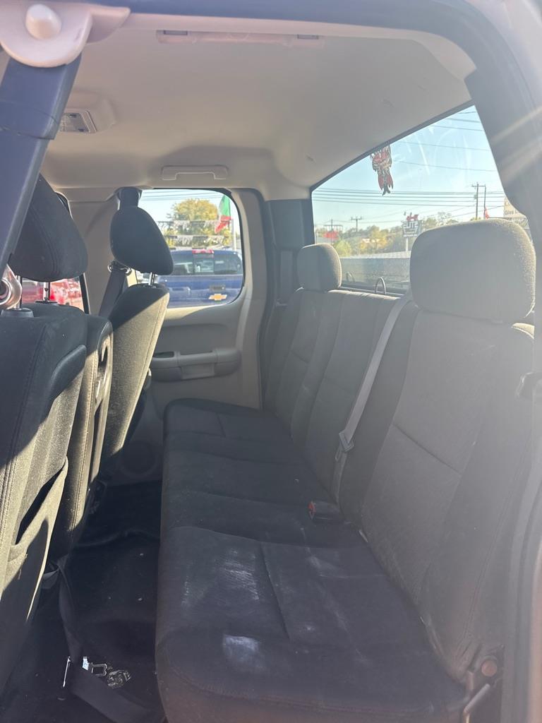 Chevrolet Silverado 2500HD Work Truck Ext. Cab 4WD 2011