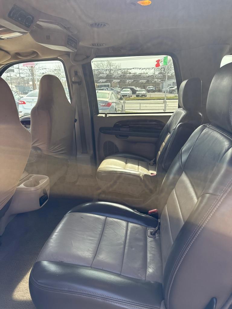 Ford Excursion Eddie Bauer 5.4L 2WD 2003