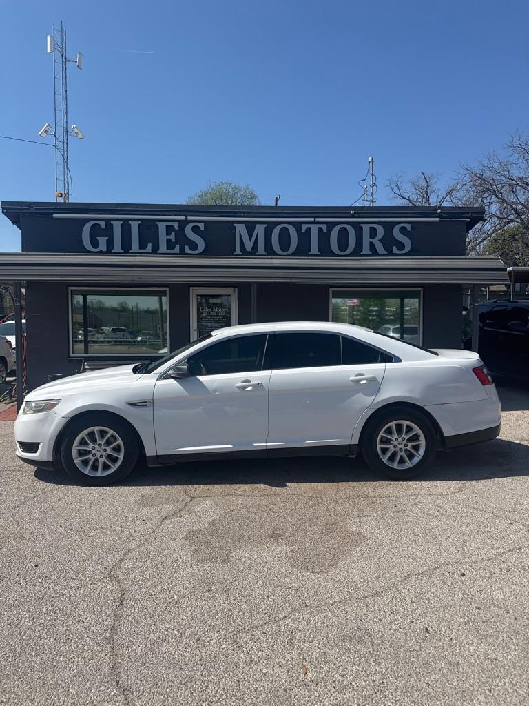Ford Taurus SE FWD 2014