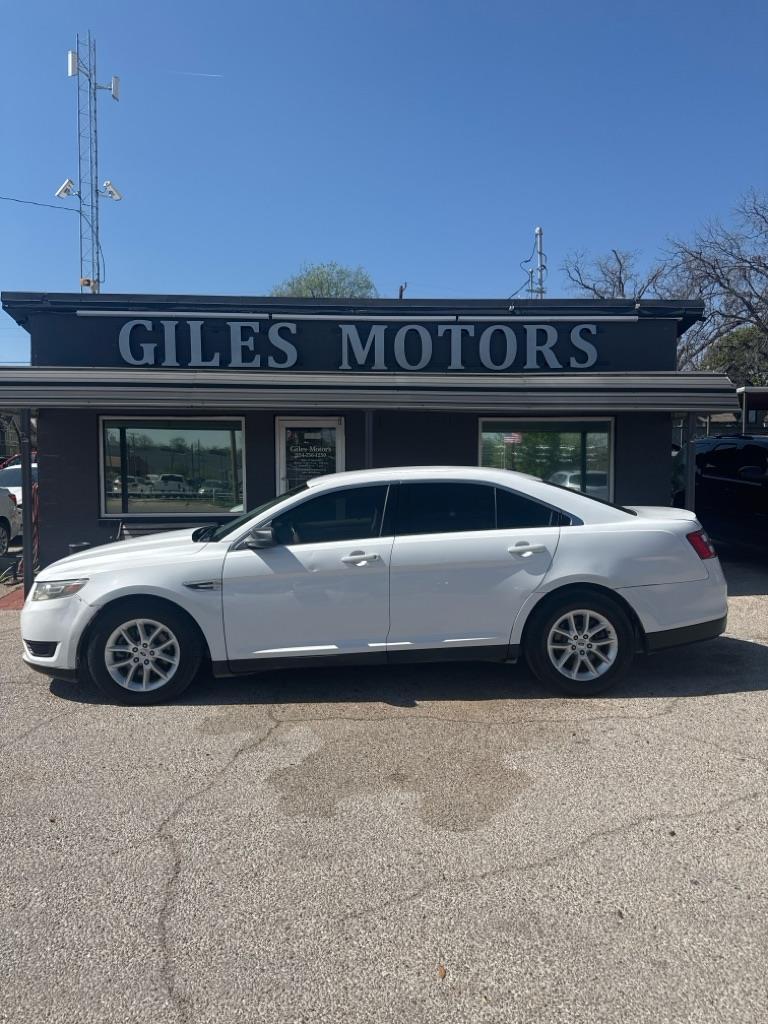 Ford Taurus SE FWD 2014