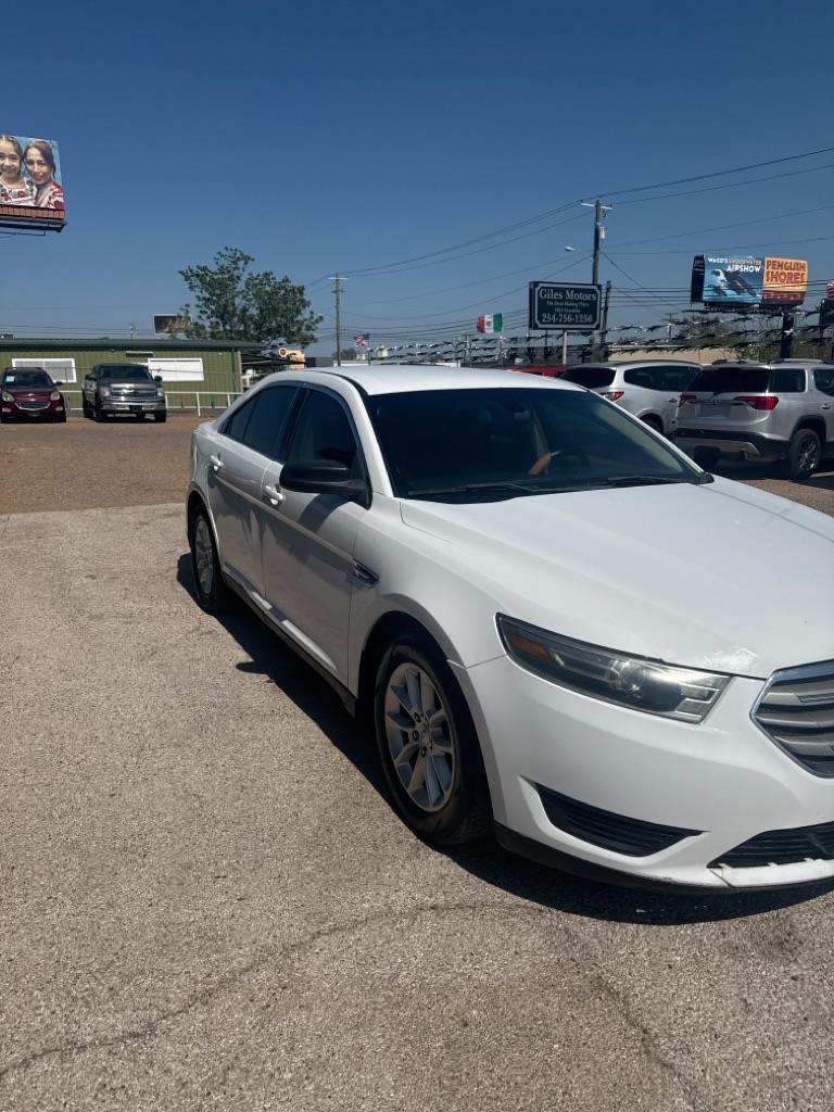 Ford Taurus SE FWD 2014