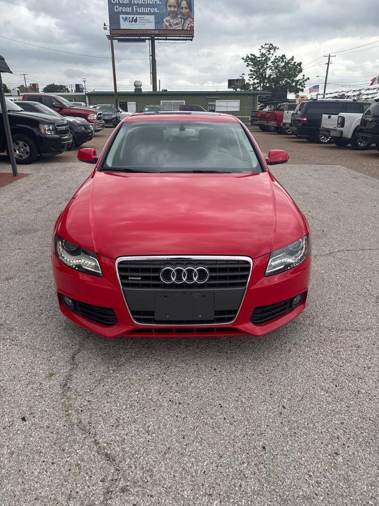 Audi A4 2.0T Sedan quattro Tiptronic 2011