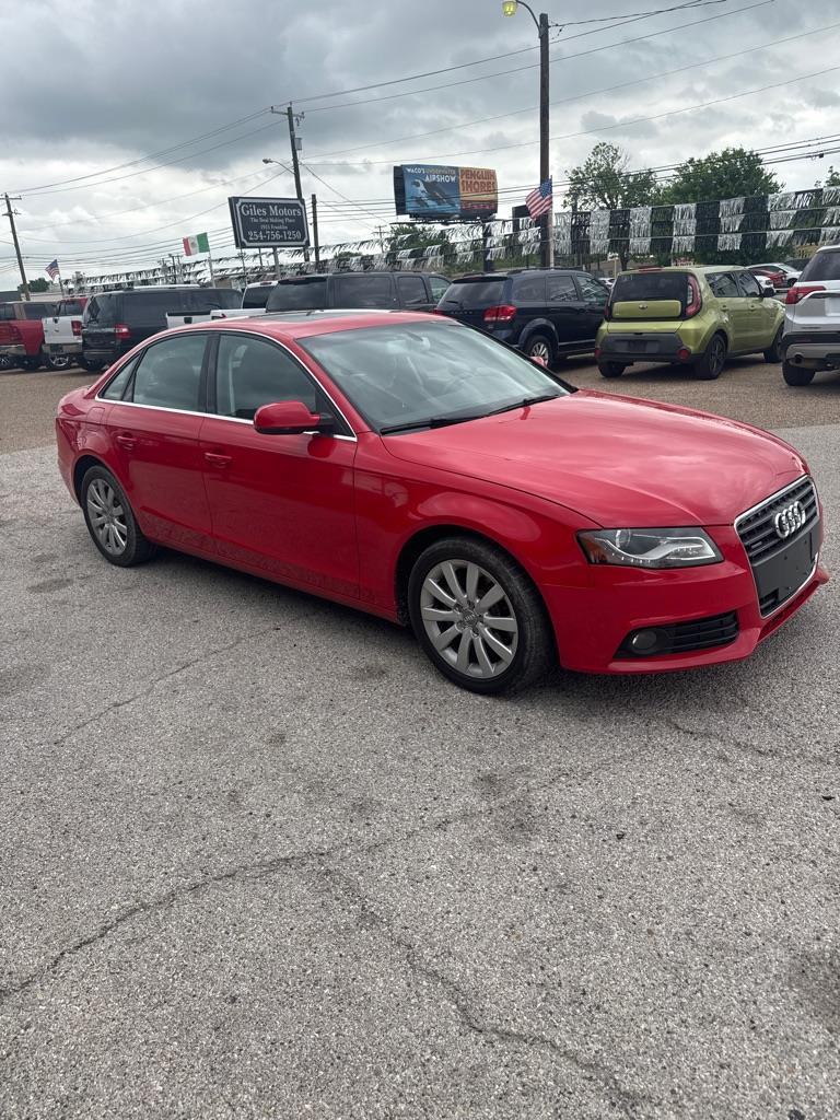 Audi A4 2.0T Sedan quattro Tiptronic 2011