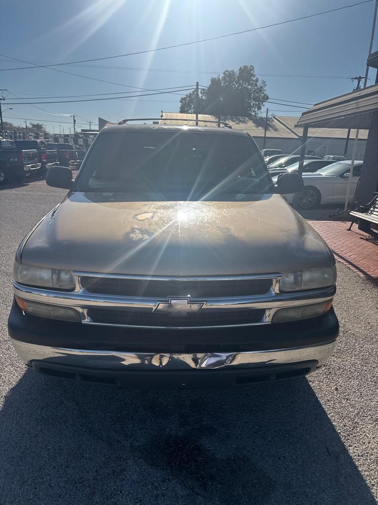 Chevrolet Suburban C1500 2WD 2001