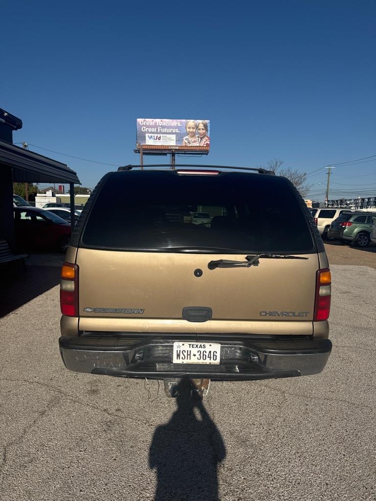 Chevrolet Suburban C1500 2WD 2001