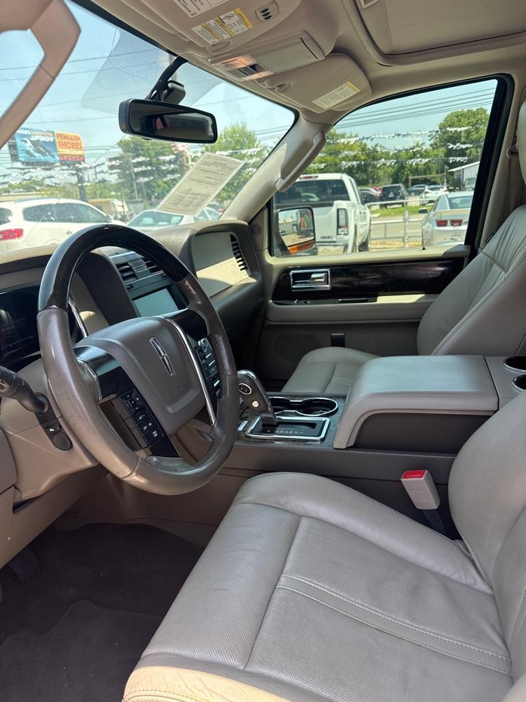 Lincoln Navigator Select 4WD 2016