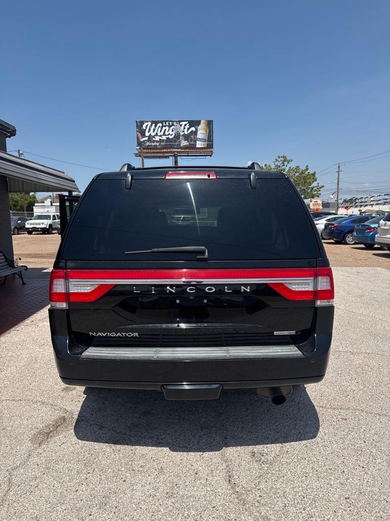 Lincoln Navigator Select 4WD 2016